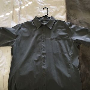 Kuhl Renegade stretch-fit button-up short-sleeve shirt. NWOT